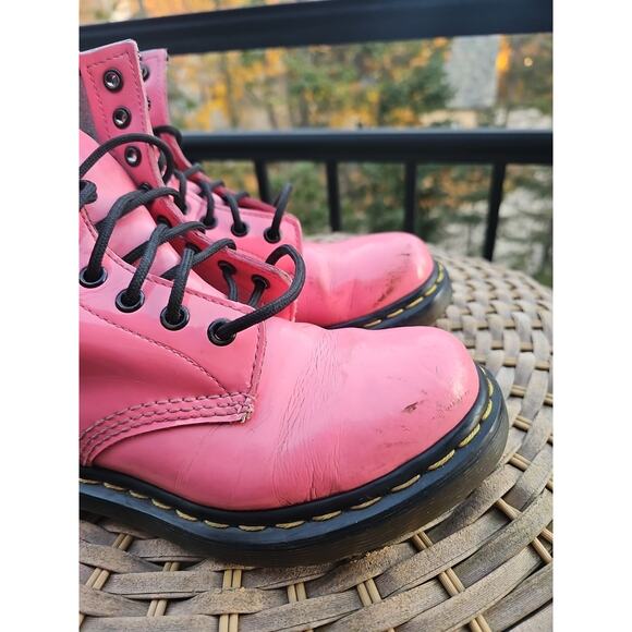 Dr Martens Combat Boots Bubblegum Pink Patent Leather 1460 Women’s 6 US 37 EU - Picture 7 of 11